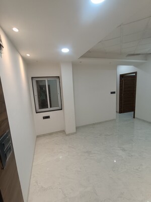 Room in 3 BHK Apartment at Platinum Venecia, Nerul – for Rent