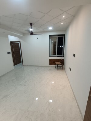 Room in 3 BHK Apartment at Platinum Venecia, Nerul – for Rent