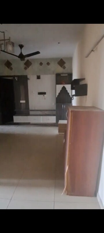 Furnished Amenities in 2 BHK Apartment at Landcraft Golf Links, Pandav Nagar – for Sale