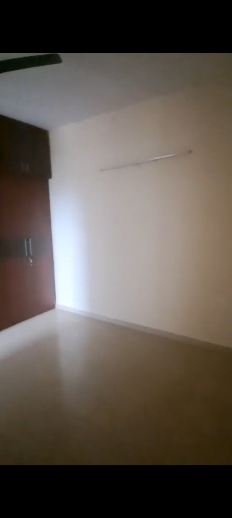 Room, landcraft-golf-links 2 Bedroom 1135 Sq.Ft. Apartment In Pandav Nagar Ghaziabad 9276415