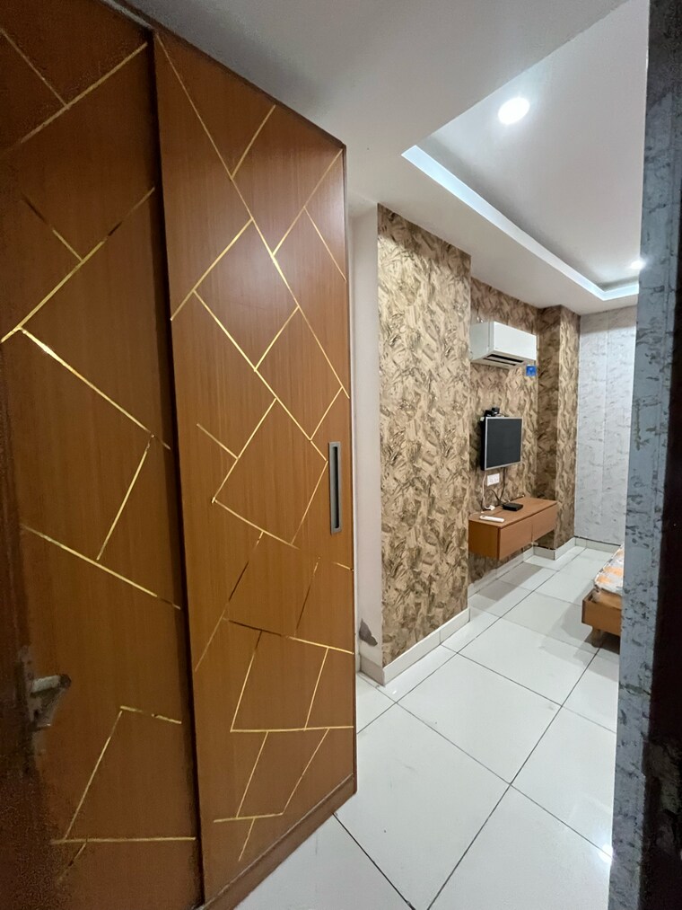 Bathroom, chandigarh-citi-center Commercial Office Space 850 Sq.Ft. In Vip Road Zirakpur 9276419