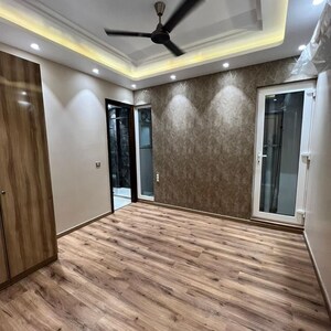 Room in 4 BHK Apartment at Adani Samsara Vilasa, Sector 63 – for Rent