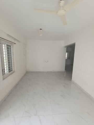 Room in 3 BHK Apartment at Tadepalli – for Rent