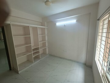 Room in 3 BHK Apartment at Tadepalli – for Rent
