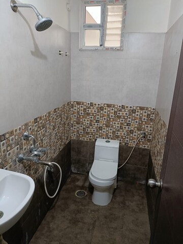 Bathroom in 3 BHK Apartment at Tadepalli – for Rent