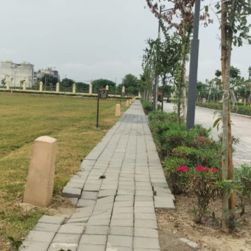  Plot For Sale in Tdi City