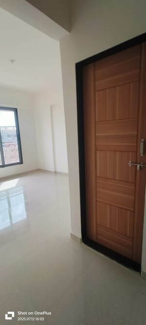 Room in 2 BHK Apartment at Lodha Panacea 1, Dombivli East – for Rent