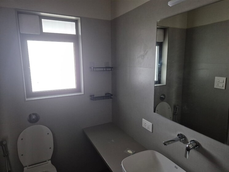 Bathroom, shree-krishna-navageeta 3 Bedroom 1163 Sq.Ft. Apartment In Chembur Mumbai 9276508