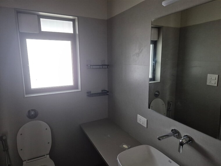 Bathroom, shree-krishna-navageeta 3 Bedroom 1163 Sq.Ft. Apartment In Chembur Mumbai 9276508
