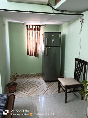 Bedroom in 2 BHK Builder Floor at Sector 38 – for Rent
