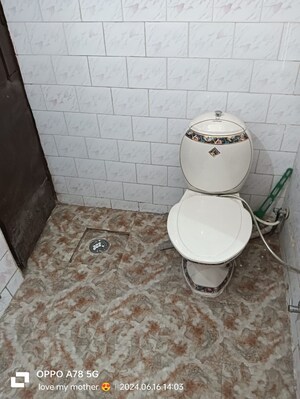 Bathroom in 2 BHK Builder Floor at Sector 38 – for Rent