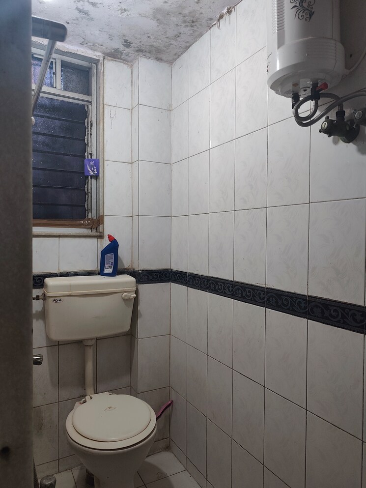 Bathroom, panchvati-chs-andheri 1 RK 360 Sq.Ft. Apartment In Andheri West Mumbai 9276632