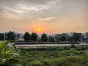  Plot For Sale in BPTP Parkland Pride, Sector 77