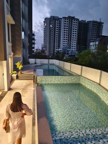 Swimming Pool in 3 BHK Apartment at Thapar Suburbia, Chembur – for Rent