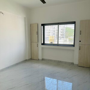 Room in 2 BHK Apartment at Kumar Priyadarshan, Sutarwadi – for Rent