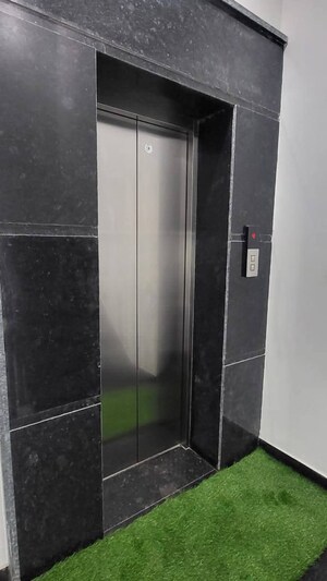 Lift in 2.5 BHK Builder Floor at Sector 23 – for Rent