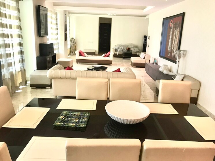 Team Area, prateek-edifice 5 Bedroom 4300 Sq.Ft. Apartment In Sector 107 Noida 9276826