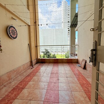 Room in 3 BHK Apartment at Paranjape Crystal Garden, Baner – for Rent
