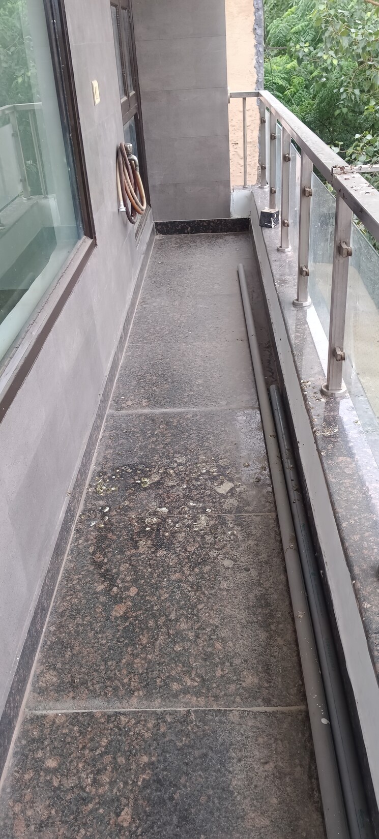 Balcony, meenakshi garden 3 Bedroom 1350 Sq.Ft. Builder Floor In Meenakshi Garden Delhi 9276847