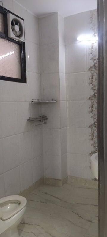 Bathroom in 3 BHK Builder Floor at Meenakshi Garden – for Rent