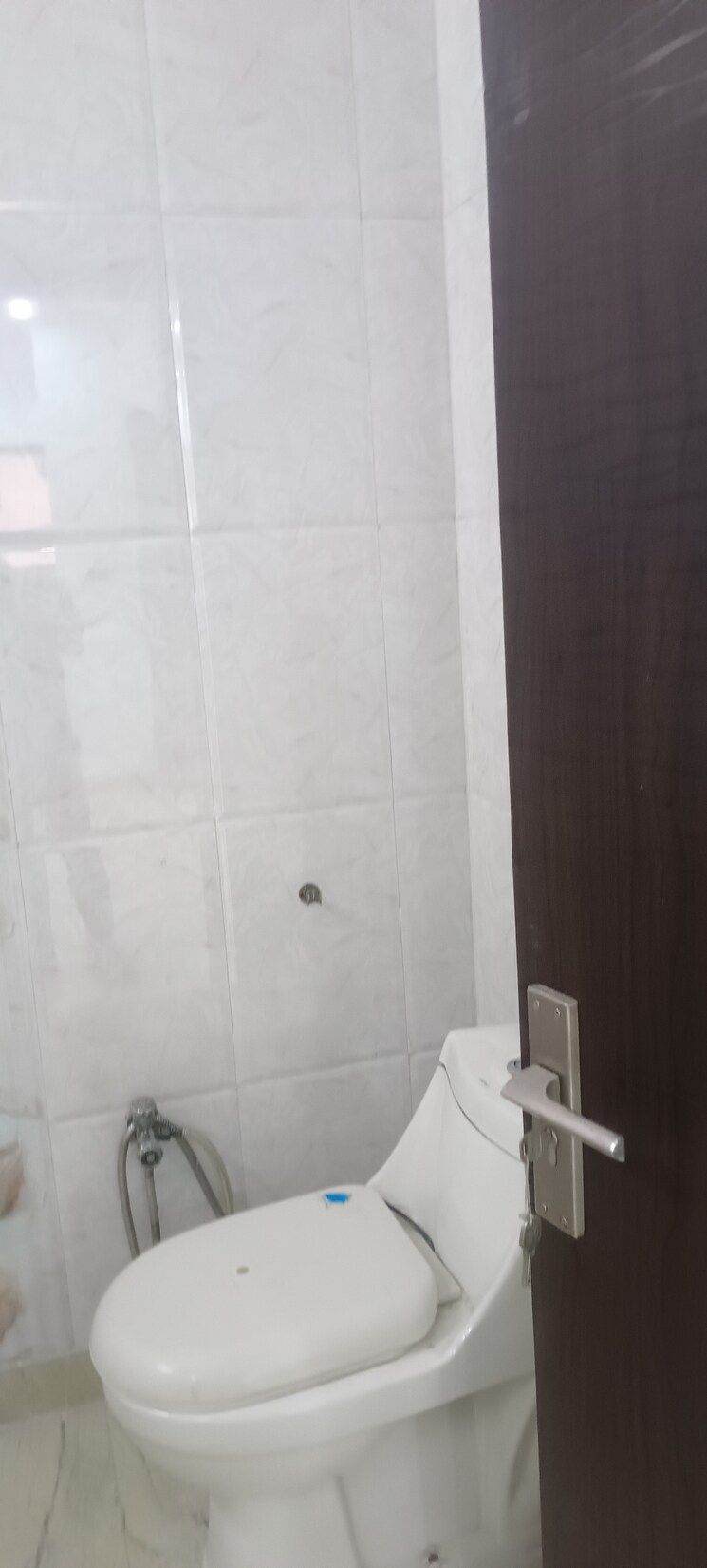 Bathroom, meenakshi garden 3 Bedroom 1350 Sq.Ft. Builder Floor In Meenakshi Garden Delhi 9276847