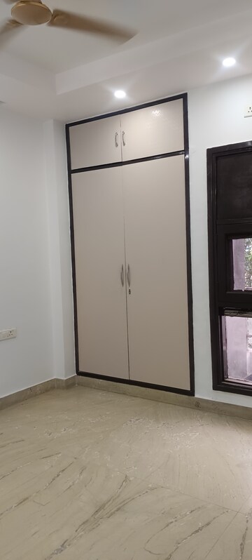 3 BHK Builder Floor For Rent in Meenakshi Garden