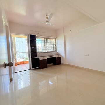 Room in 3 BHK Apartment at Paranjape Crystal Garden, Baner – for Rent