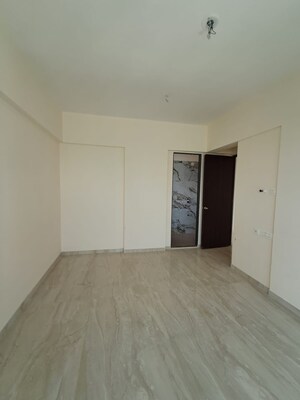 Room in 3 BHK Apartment at Aventus Westbrook, Andheri East – for Sale