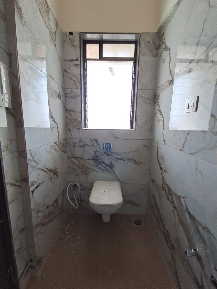 Bathroom, aventus-westbrook 3 Bedroom 950 Sq.Ft. Apartment In Andheri East Mumbai 9276882