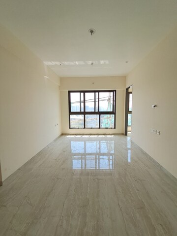 Room in 3 BHK Apartment at Aventus Westbrook, Andheri East – for Sale