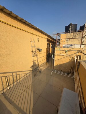 Terrace in 1 BHK Apartment at South Delhi – for Rent