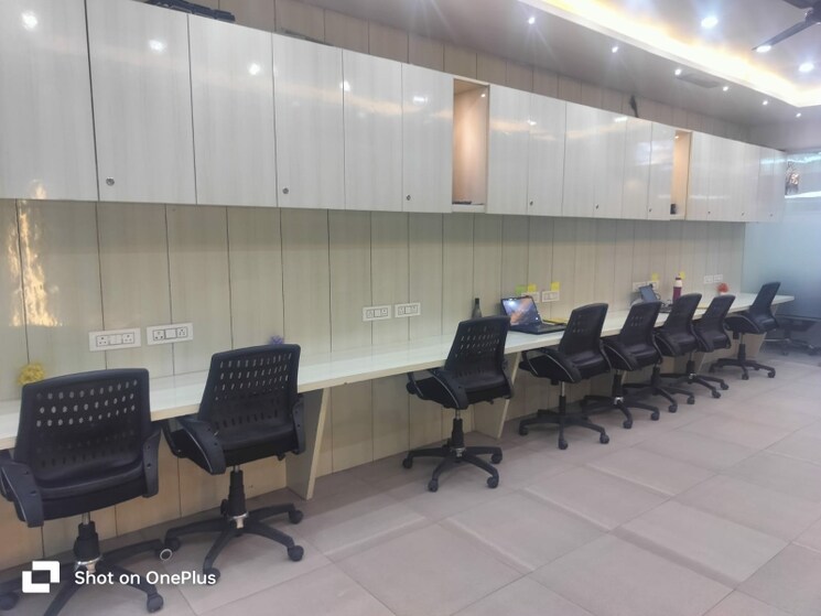 Team Area, alphathum Commercial Office Space 850 Sq.Ft. In Sector 90 Noida 9276966