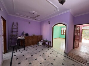  2 BHK Apartment at Paschim Vihar – for Rent