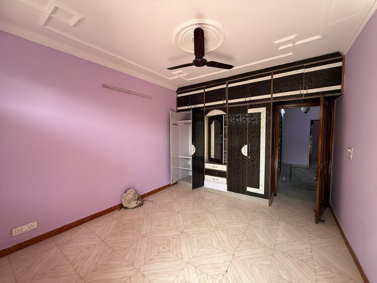 Room, paschim vihar 2 Bedroom 1200 Sq.Ft. Apartment In Paschim Vihar Delhi 9276990
