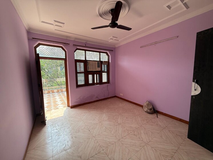Room, paschim vihar 2 Bedroom 1200 Sq.Ft. Apartment In Paschim Vihar Delhi 9276990