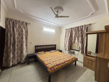 Bedroom in 3 BHK Builder Floor at Vaishali Nagar – for Rent