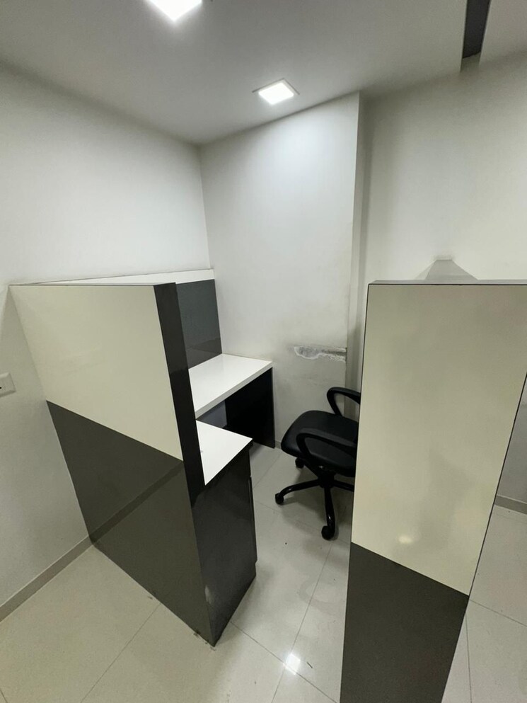 Team Area, science city Commercial Office Space 760 Sq.Ft. In Science City Ahmedabad 9277010