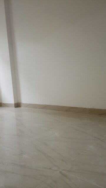 Room in 2 BHK Apartment at Hitech Rajarhat, Rajarhat – for Rent
