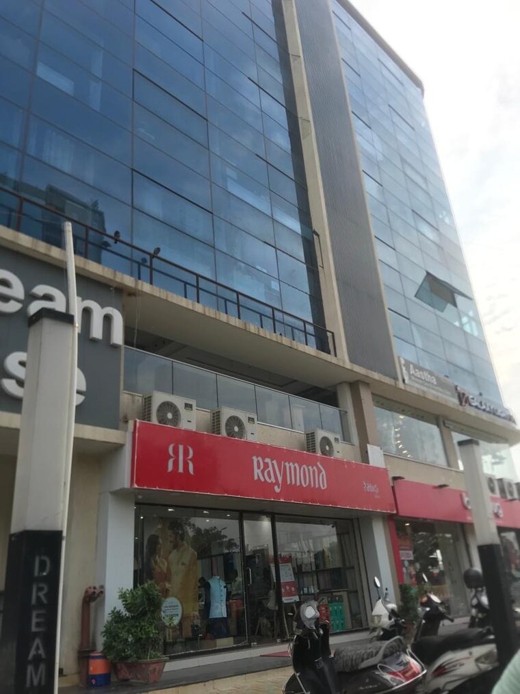 Exterior View, science city Commercial Office Space 760 Sq.Ft. In Science City Ahmedabad 9277010