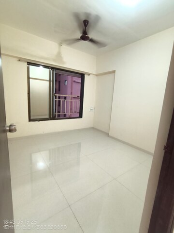 Room in 3 BHK Apartment at Aaryadeep Shri Sai Vishram CHSL, Dahisar West – for Rent