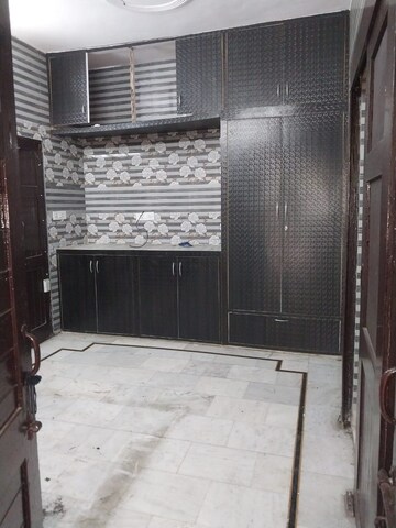 2 BHK Apartment For Rent in Paschim Vihar