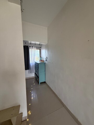 Room in 2 BHK Apartment at Mount Sea View Apartment, Versova – for Rent
