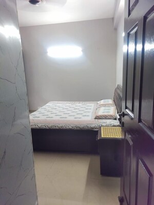 Bedroom in 3 BHK Builder Floor at Unitech Woodstock Floors, Sector 50 – for Rent