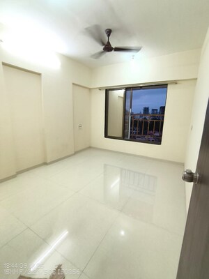 Room in 2.5 BHK Apartment at Modi Spaces Ganges, Borivali West – for Rent