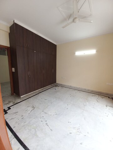 2 BHK Builder Floor For Rent in Sector 10