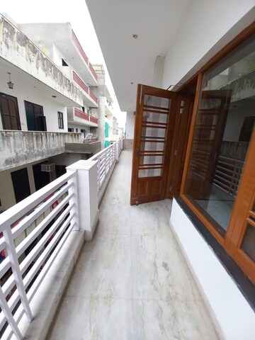 Balcony in 2 BHK Builder Floor at Sector 10 – for Rent