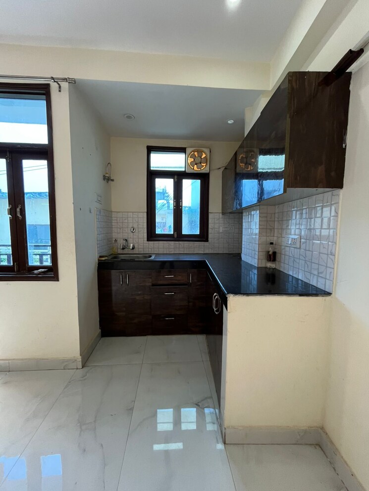 Kitchen, saket 2 Bedroom 850 Sq.Ft. Builder Floor In Saket Delhi 9277169