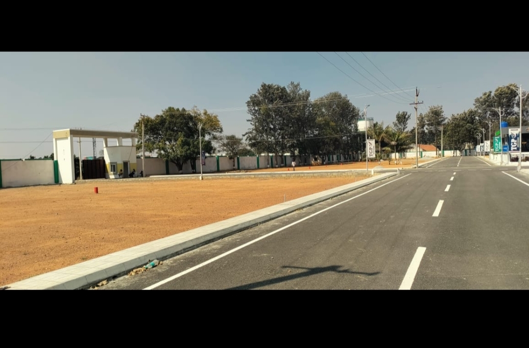 Plot For Sale in VIP Kings Town