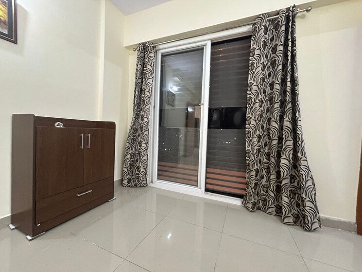 undefined, galaxy-royale 2.5 Bedroom 1195 Sq.Ft. Apartment In Gaur City 2 Greater Noida 9277212