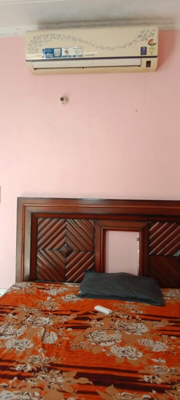 Bedroom in 2 BHK Builder Floor at Saket – for Rent